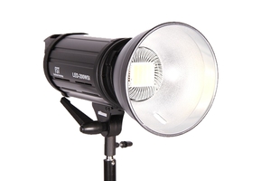 Постоянный свет FST EF-200 (LED) Sun Light 5500K Светодиодный осветитель