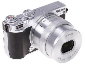 Цифровой фотоаппарат Nikon 1 J5 Kit 10-30 VR серебристый