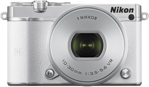 Цифровой фотоаппарат Nikon 1 J5 Kit 10-30 VR белый