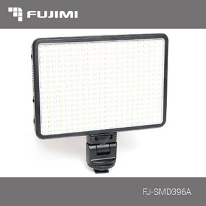 Профессиональный универсальный свет Fujimi FJ-SMD396A, 1350 лм, 30 W, 3200/6200К + акб NP-F550