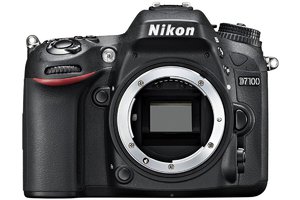 Цифровой фотоаппарат Nikon D7100 Body (