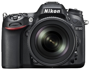 Цифровой фотоаппарат Nikon D7100 Kit AF-S 18-55 DX VR II черный