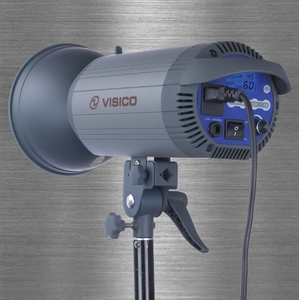 Импульсный свет Visico VС-600HHLR вспышка студийная с рефлектором