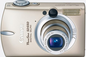 Цифровой фотоаппарат Canon IXUS 750 с чехлом (Б.У.)