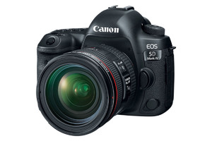 Цифровой фотоаппарат Canon EOS 5D Mark IV Kit 24-70mm F4.0L IS USM (