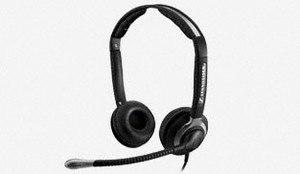 Бинауральная широкополосная гарнитура Sennheiser CC 550 IP