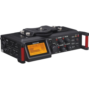 Цифровой диктофон TASCAM DR-70D