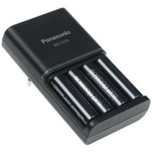 Зарядное устройство Panasonic Smart & Quick Charger + 4AA 2500 mAh, K-KJ55HCD40E