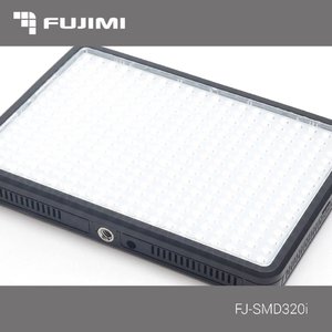 Накамерный свет на SMD диодах Fujimi FJ-SMD320i, Cупертонкая модель, 1100 Лм, 5600/3200К, 25W , встроенный акб 8000 mAh