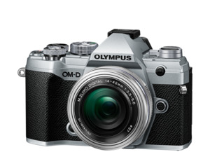 Цифровой фотоаппарат Olympus OM-D E-M5 Mark III kit 14-42mm EZ (V207090SE030) серебристый