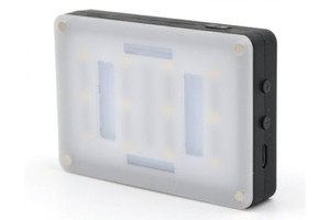 Осветитель FUJIMI FJL-MATE 5600K