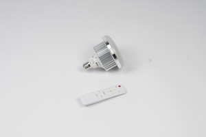 Лампа FST L-E27-LED30